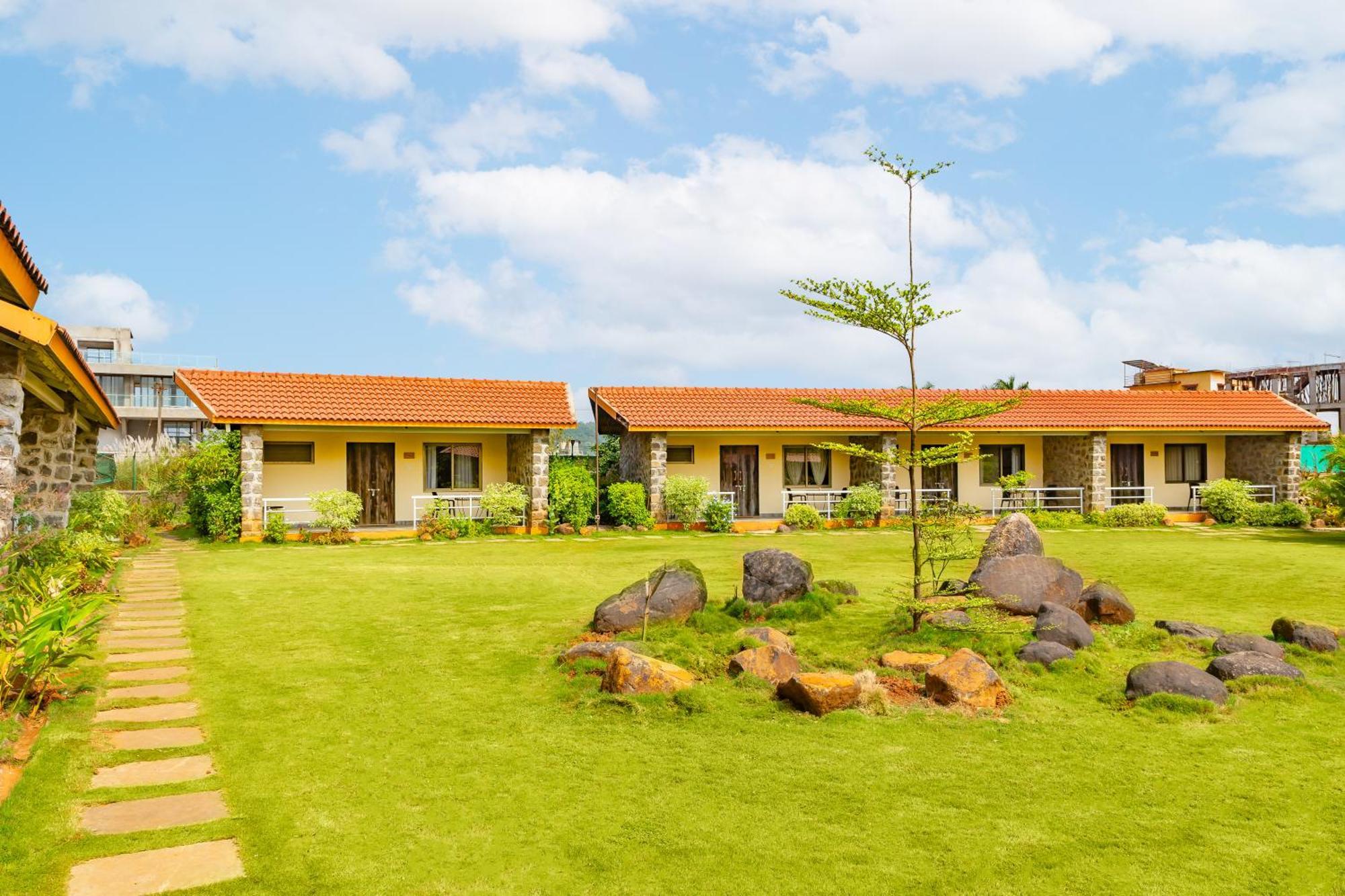 Casa Amora Lonavala Exterior photo