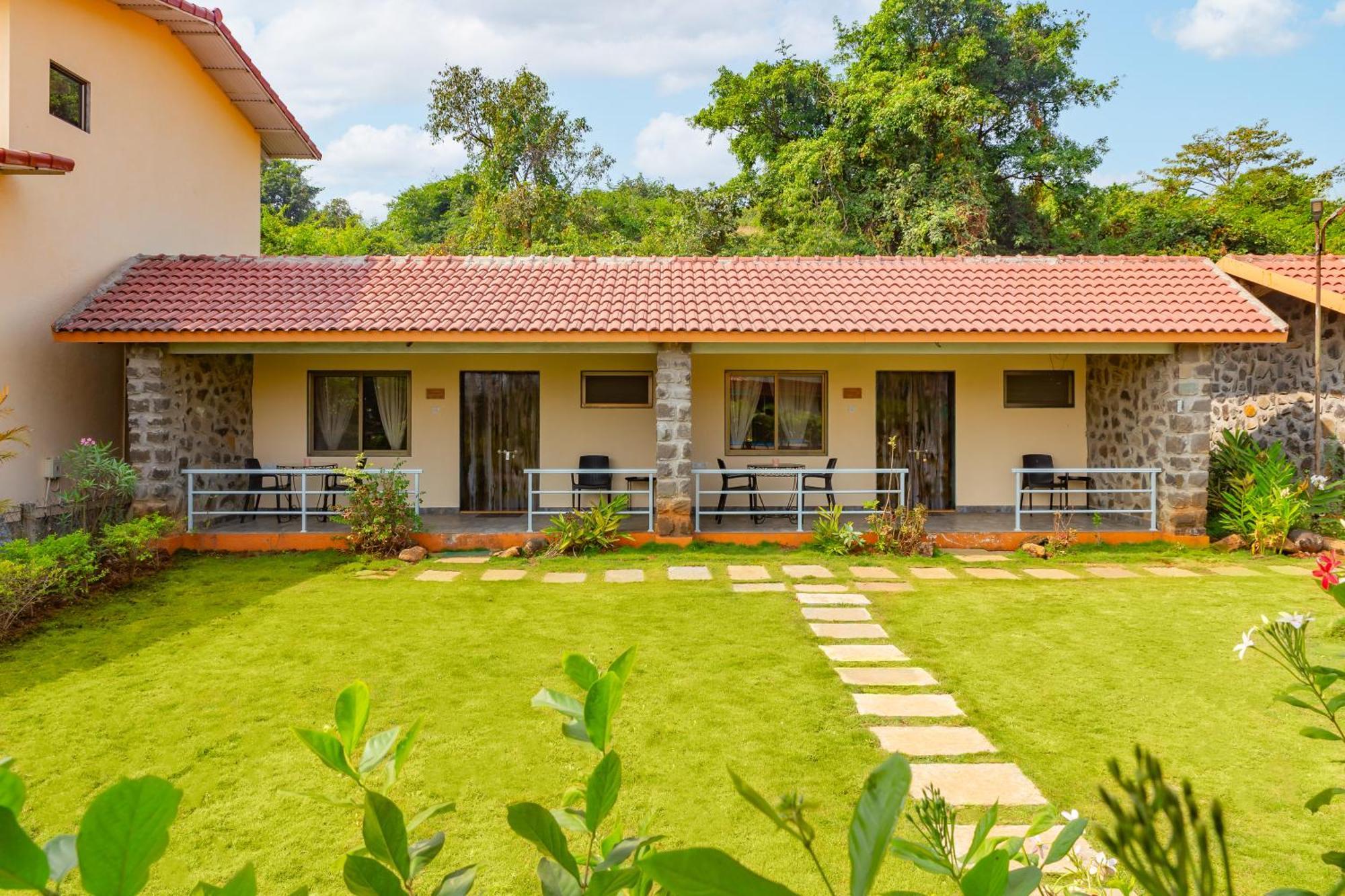 Casa Amora Lonavala Exterior photo
